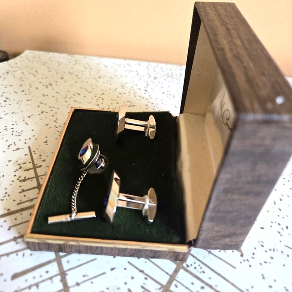 Vintage Sarah Coventry Blue Stone on Silver Tone Cufflink and Tie Tack Set - Picture 2 of 5